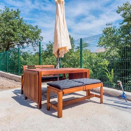 Appartamento Adriatico Omišalj Esterno foto