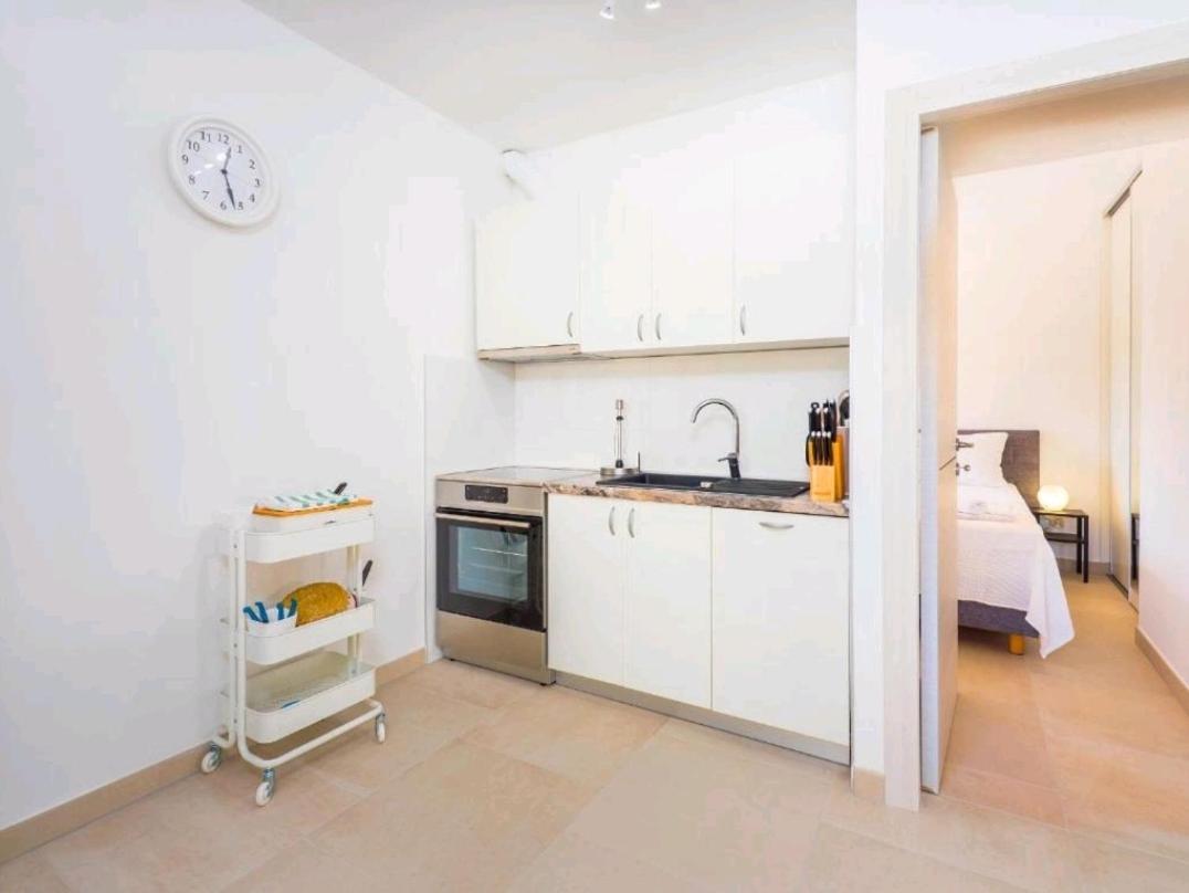 Appartamento Adriatico Omišalj Esterno foto